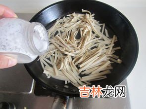 韭菜炒牛肉能炒在一起吃吗,韭菜牛肉可以一起吃吗？