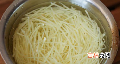 削土豆丝的工具叫什么,把土豆刨成丝的那个工具叫什么名字?