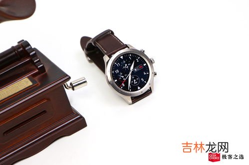 智能手表和机械手表哪个更耐用,智能手表跟手表哪个好