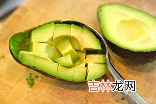 牛油果放冰箱还是常温,牛油果可以放冰箱吗 牛油果怎么放不黑