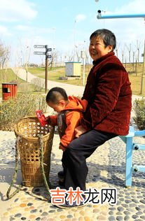 小背篓怎么放水,壁挂炉加水加多了，水压过高怎么办？如何能放水？