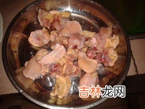 鸡肉和红萝卜能一起吃吗,鸡和胡萝卜能一起吃吗