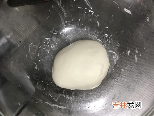 为什么面团越揉越粗糙,发酵好的面团要蒸馍,为什么揉不光滑呢?