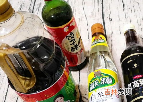 白醋和醋精的区别,白醋和醋精的区别?