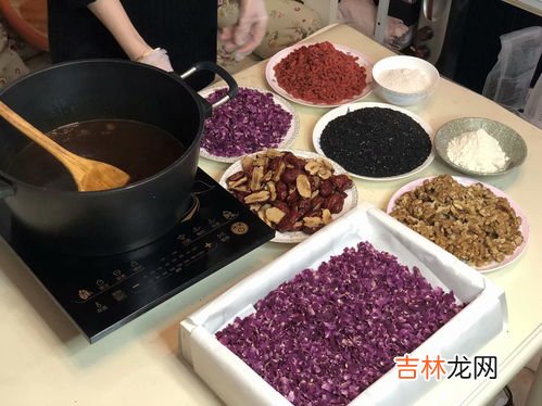 黄酒泡阿胶的功效与作用及食用方法,阿胶的功效与食疗方法？