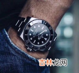 机械表是靠手臂来运转吗,全自动机械表的动力来源