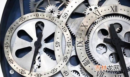 机械表是靠手臂来运转吗,全自动机械表的动力来源