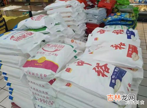 面粉生虫的原因,为什么面粉里面会长虫子