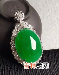 玉与翡翠的区别,请问玉和翡翠有什么区别呢