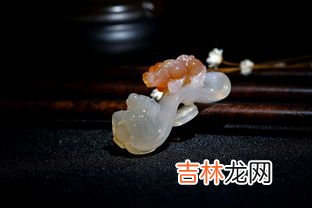 玉与翡翠的区别,请问玉和翡翠有什么区别呢