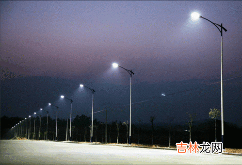 高速上为什么没有路灯,大部分高速公路没路灯，这是为什么呢？