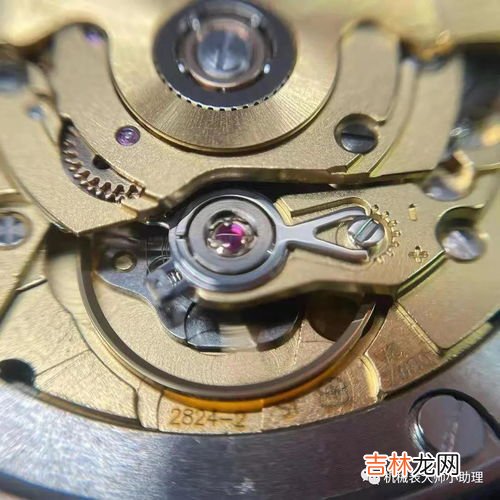 机械表和电子表哪个准时,电子表比机械表走时更准的原因是什么?