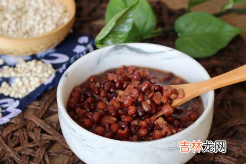红豆薏仁祛湿比例,红豆薏米粥比例 红豆薏米粥放多少水