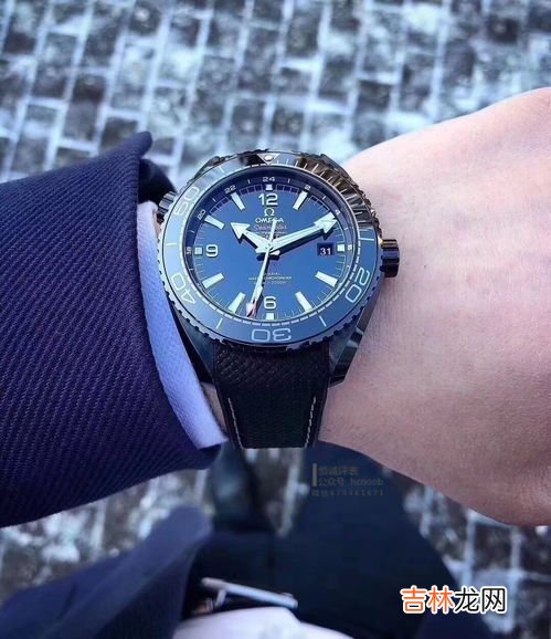 如何调节欧米茄手表时间,请问欧米茄海马300手表怎样调日期,表冠是拔出还是逆时针旋出?