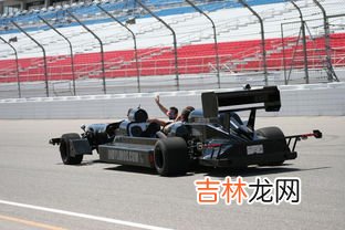 高速上可以拖车吗用自己的车,高速公路自己拖车算不算违章？怎么处罚？