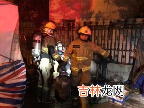 煤气瓶着火要用什么捂盖灭火,煤气罐着火了怎么办