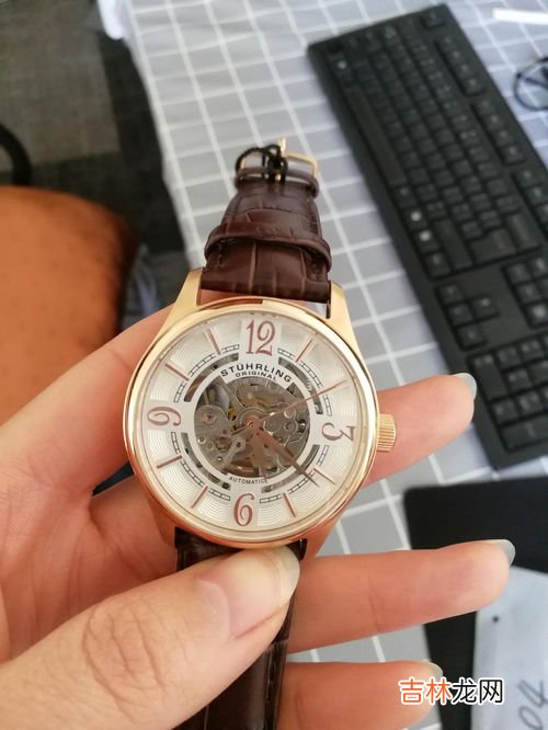 手表买机械的还是智能的,三十多岁应该买个手表吗？智能手表还是传统机械手表好啊，