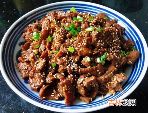 切牛肉怎么切是顺着切还是逆着切,牛肉顺着切还是逆着切 牛肉顺着切还是逆着切好