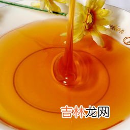 蜂蜜里面有白色漂浮物,蜂蜜为什么会有白色泡沫