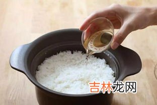 红米煮饭需要提前泡吗,红米粥怎么煮才能粘稠?需要提前泡吗?