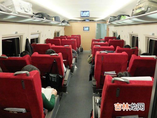 G开头高铁二等座充电位置,g动车二等座充电位置图,g开头高铁二等座插座在哪