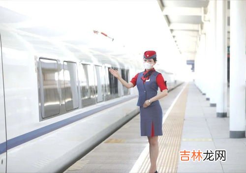 高铁上的桌子怎么使用,动车椅子怎么放下来