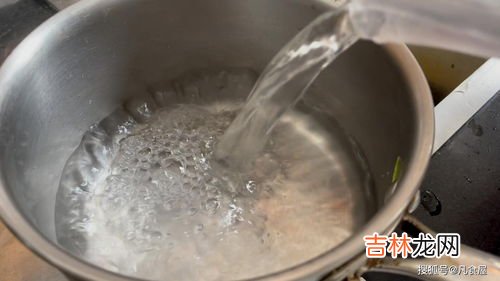 饺子醋和普通醋的区别,镇江香醋和镇江饺子醋有什么区别
