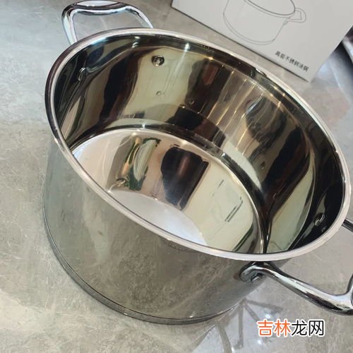 不锈钢锅第一次使用的正确方法,新不锈钢锅第一次用怎么处理 新不锈钢锅第一次用的处理方法
