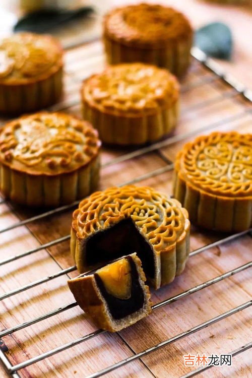 月饼来历,中秋节月饼的来历？