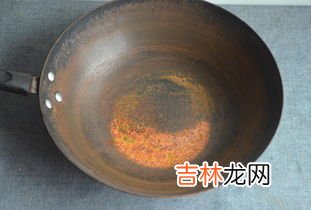 怎样去除铁锅的铁腥味,铁锅怎么去除铁腥味 铁锅去除铁腥味的方法