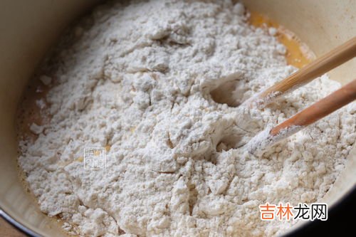 高筋面粉和低筋面粉有什么区别,高筋面粉和低筋面粉的区别是什么？