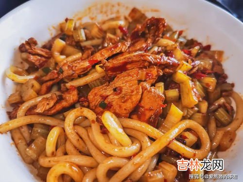 炒米粉的米粉怎么泡,米粉应该怎么泡,炒出来才不煳呢?