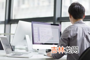 社会存在和社会物质生活条件是两个概念,社会存在是社会物质生活条件的总和