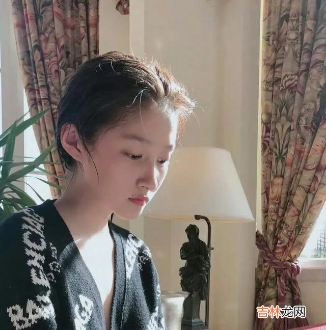 曾黎 47岁的曾黎直播卸妆,状态让20岁的女孩都羡慕了