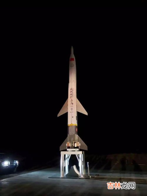 为什么火箭能在大气层外飞行,火箭为什么能在太空飞行？