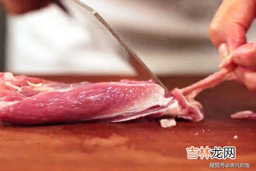 羊肉怎么切薄片,羊肉买回家后,怎样才能很好的切成薄片?
