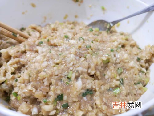 藕和猪肉馅怎么调好吃,莲藕猪肉馅饺子怎么做