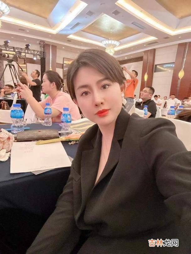 医生 我，80后女孩，从小被人骂“绝户”，靠自己在南方打拼出一片天地
