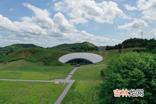 良渚古城遗址位于浙江省哪里,良褚古城遗址位于浙江省什么地处中国东南沿海?