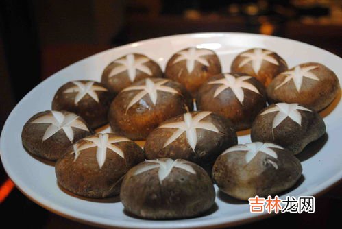 香菇隔夜有毒吗,香菇可以过夜吃么