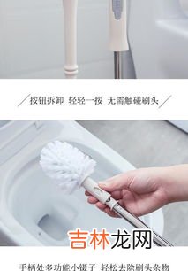 马桶堵了没有皮搋子怎么办,老式蹲便器被苹果块堵住了,倒大桶水漏水慢,怎么办?家里没皮搋子,