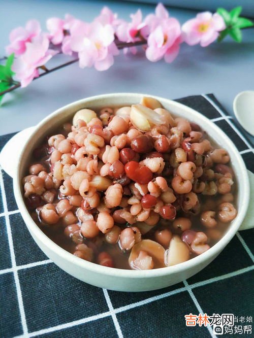 红豆薏米莲子粥的禁忌,红豆薏米莲子粥的功效 红豆薏米莲子粥的禁忌