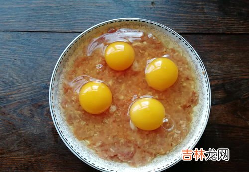 煮过的鸡蛋放几天了还可以吃吗,煮熟的鸡蛋放了三天还能吃吗 煮熟的鸡蛋放了三天还能不能吃