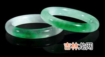 翡翠手镯怎么养才能透,如何把翡翠手镯养得透?