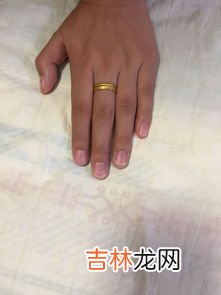 戒指带在中指是什么意思,戒指戴在中指什么意思
