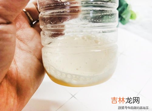 枫糖浆和蜂蜜的区别,枫糖浆和蜂蜜有什么不同？怎么分辨好坏？