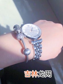 得物阿玛尼满天星手表是真的吗,我在天津旅游 然后在导游那里买了一块阿玛尼满天星的手表 他说是船员带回来的 请问是正品吗？