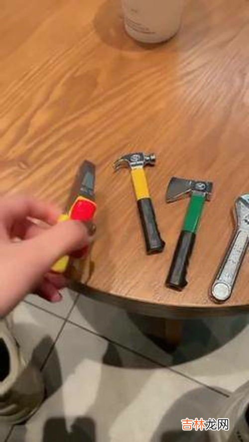 打火机温度有多高,普通打火机的火焰温度达到多少度?