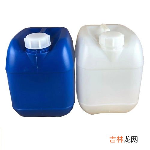 25kg桶能装多少升柴油,25KG的水桶能装多少升的柴油?