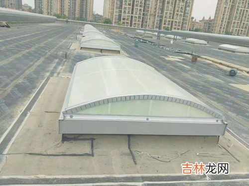 屋架塌落的方向是不是火灾蔓延的方向,发生火灾时不可以通过消火栓辨别方向逃生